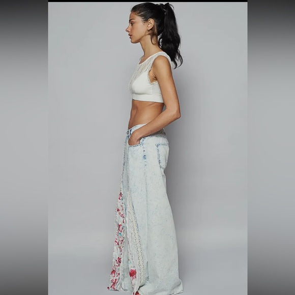 POL Floral Lace-Trimmed Wide-Leg Jeans SZ MED - Picture 5 of 6